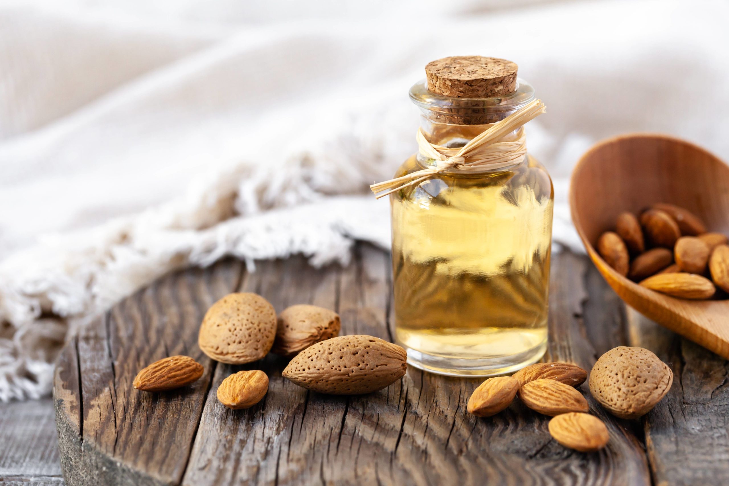 L’huile végétale d’amande douce : le secret d’une beauté naturelle